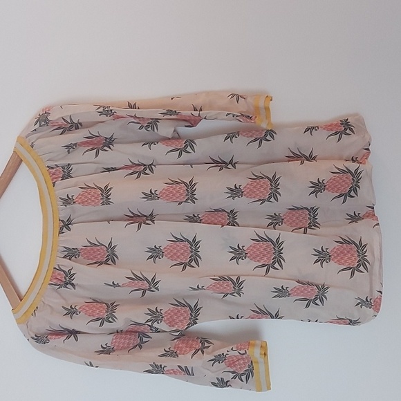 L.L.Bean Pineapple Novelty Print 100% Cotton Dolman Sleeves Contrast Trim Size M - Picture 1 of 6